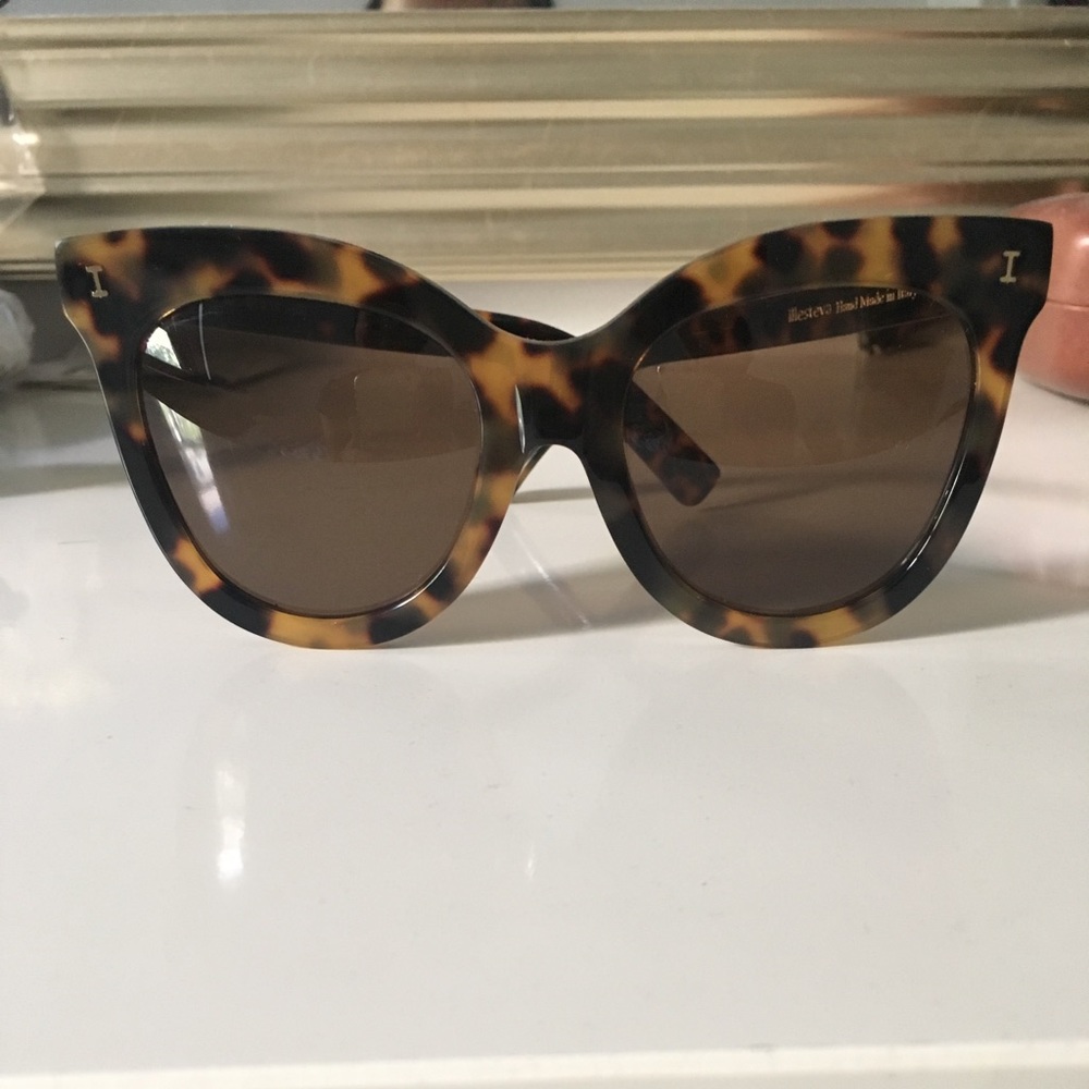 Illesteva holly tortoise sunglasses